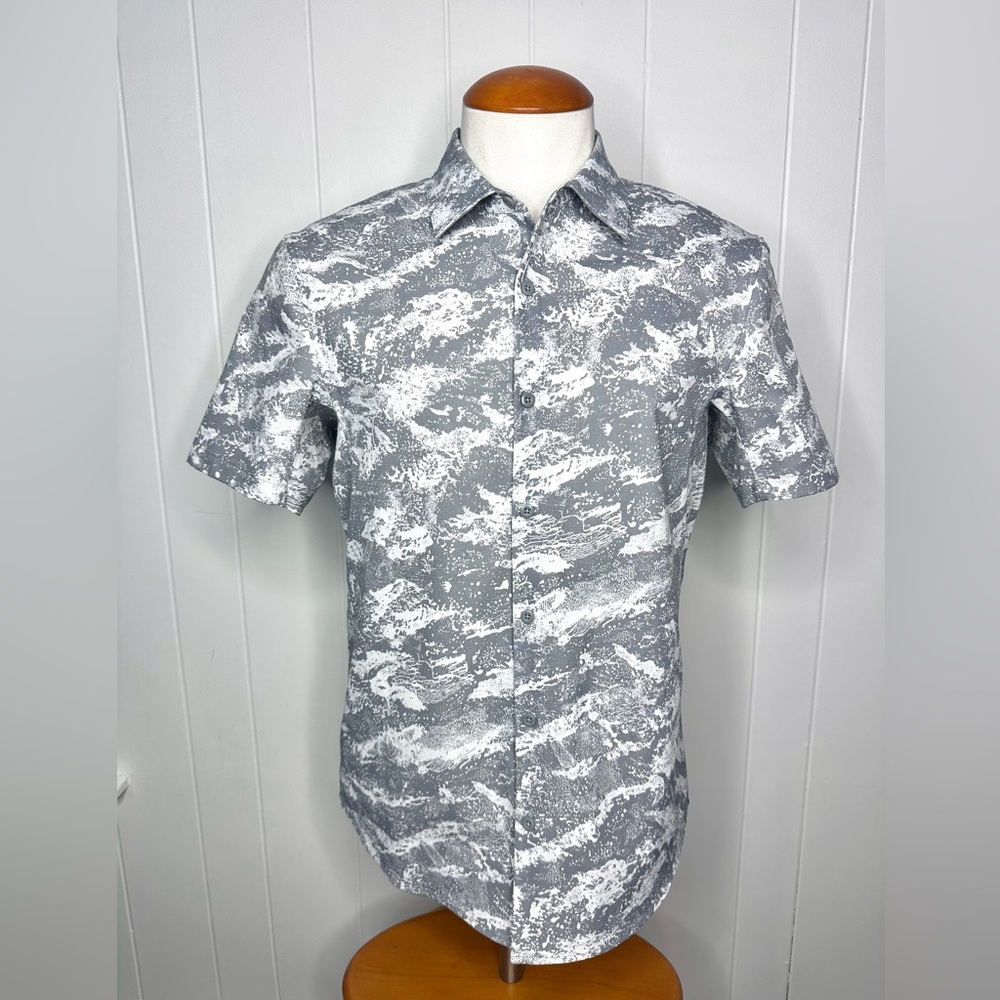 Lululemon Mens Airing Easy Short Sleeve Shirt - Picture 2 of 12